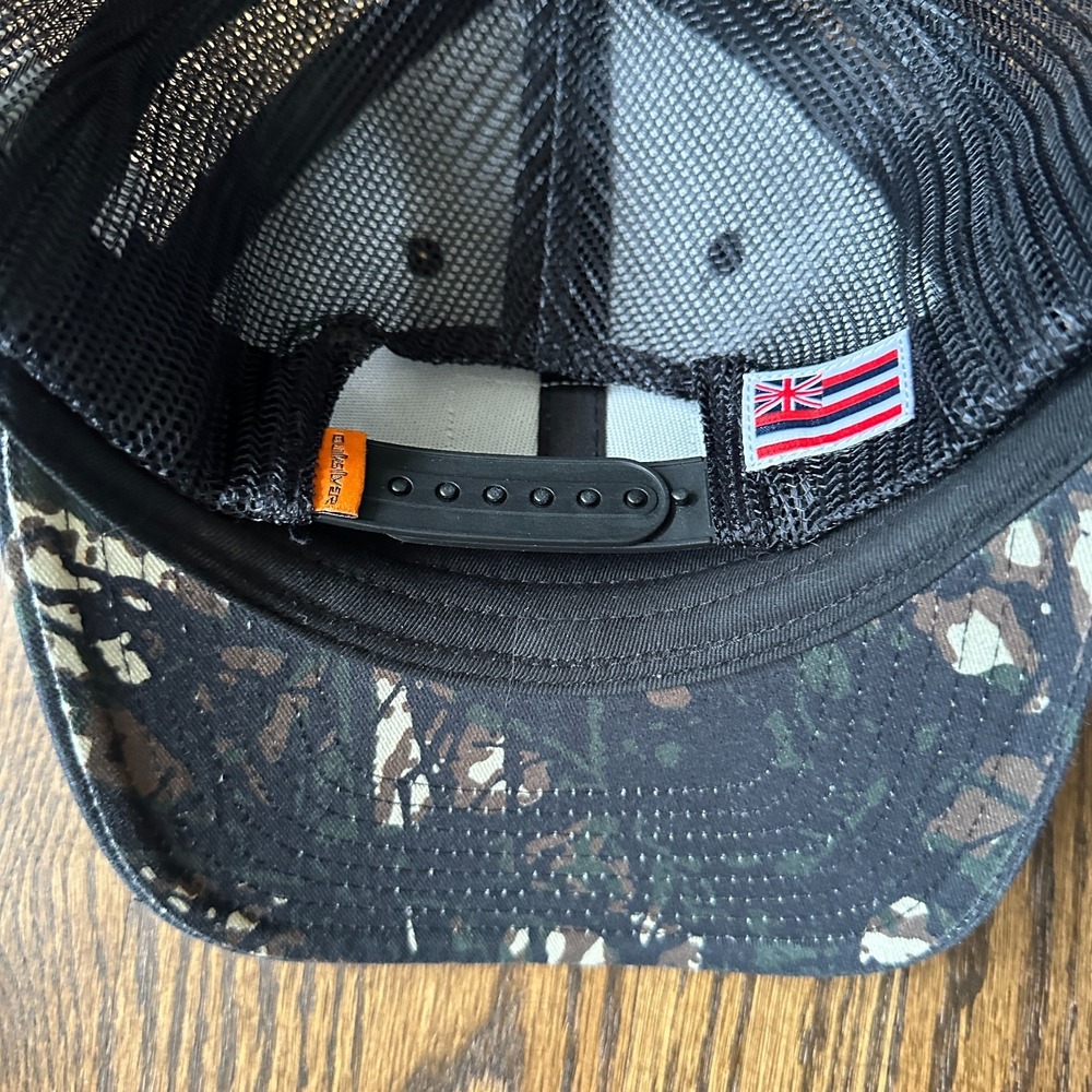 Quiksilver Hawaii Camo Logo Snapback Trucker Hat Mens Mesh Surf Cap Black Orange - Picture 2 of 8